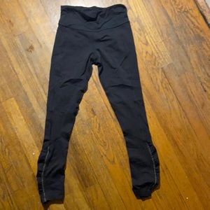 Black lululemon leggings